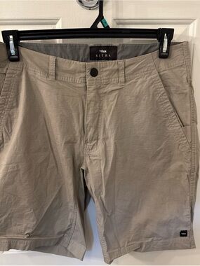 Sitka Men's Tan Flat-Front Casual Shorts